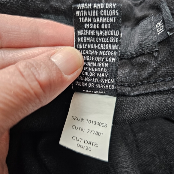 Torrid Black High Rise Skinny Super Stretch Jegging Jean Size 16 - Picture 12 of 12